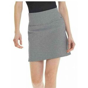 S.C & Co Women's Geo Print Skort Size M Black White Tummy Control Golf Casual